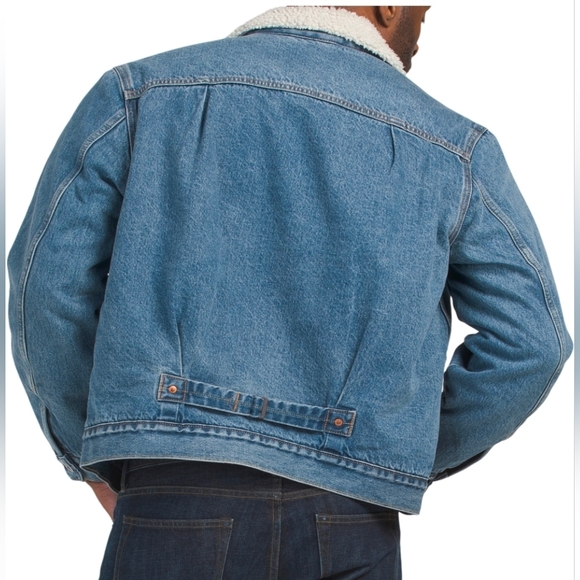 💙🔹️Levi's®🔹️ Men Medium Wash Premium Lined Type I Sherpa Trucker Jacket - Picture 6 of 6